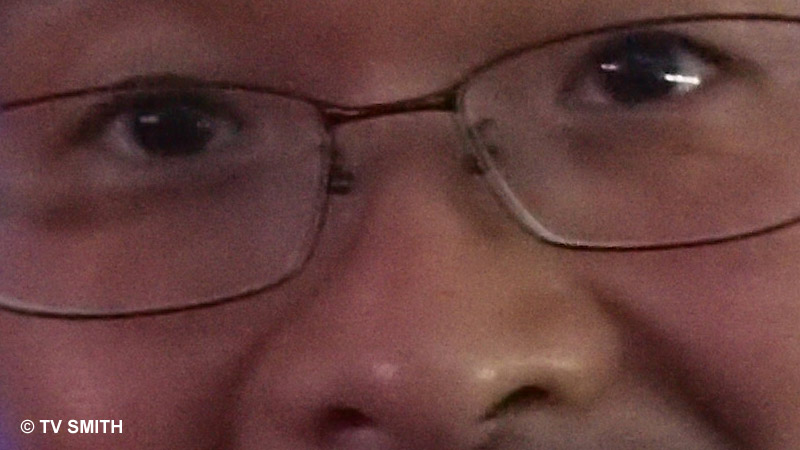 Olympus E-P3, ISO 3200, f4 1/80 sec (100% crop) Olympus E-P3, ISO 3200, f4 1/80 sec (100% crop)